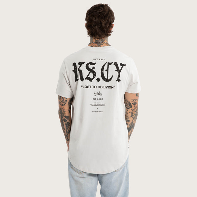 Model wears England Dual Curved Tee Glacier Grey T-Shirts Grey – image 2