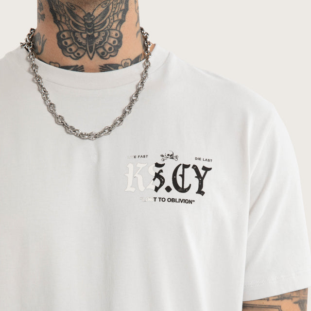 Model wears England Dual Curved Tee Glacier Grey T-Shirts Grey – image 4