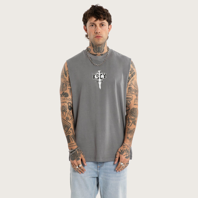 Model wears Imperial Relaxed Muscle Steel Grey Muscle Tees Grey – image 1