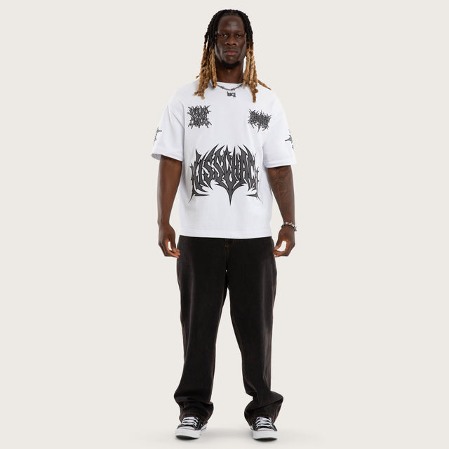Model wears Goliath Loopback Street Tee Optical White T-Shirts White – image 7
