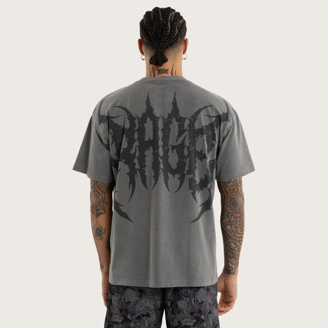 Model wears Sandman Box Fit Tee Pigment Grey Activewear T-Shirts in Black - Image 2