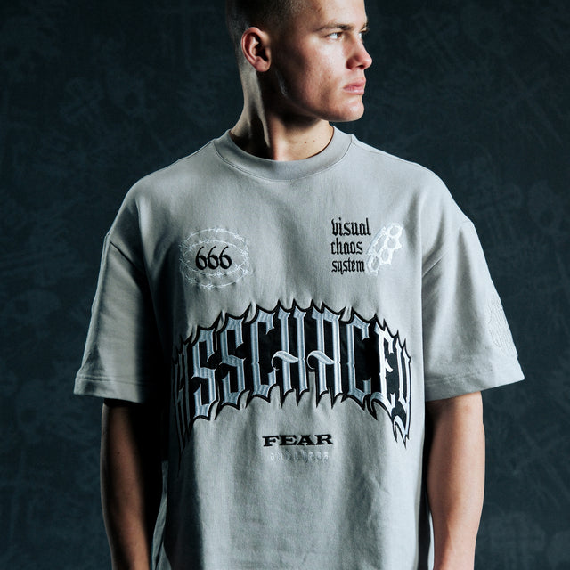 Model wears Eternity Loopback Street Tee Silver Sconce T-Shirts in Grey - Image 3
