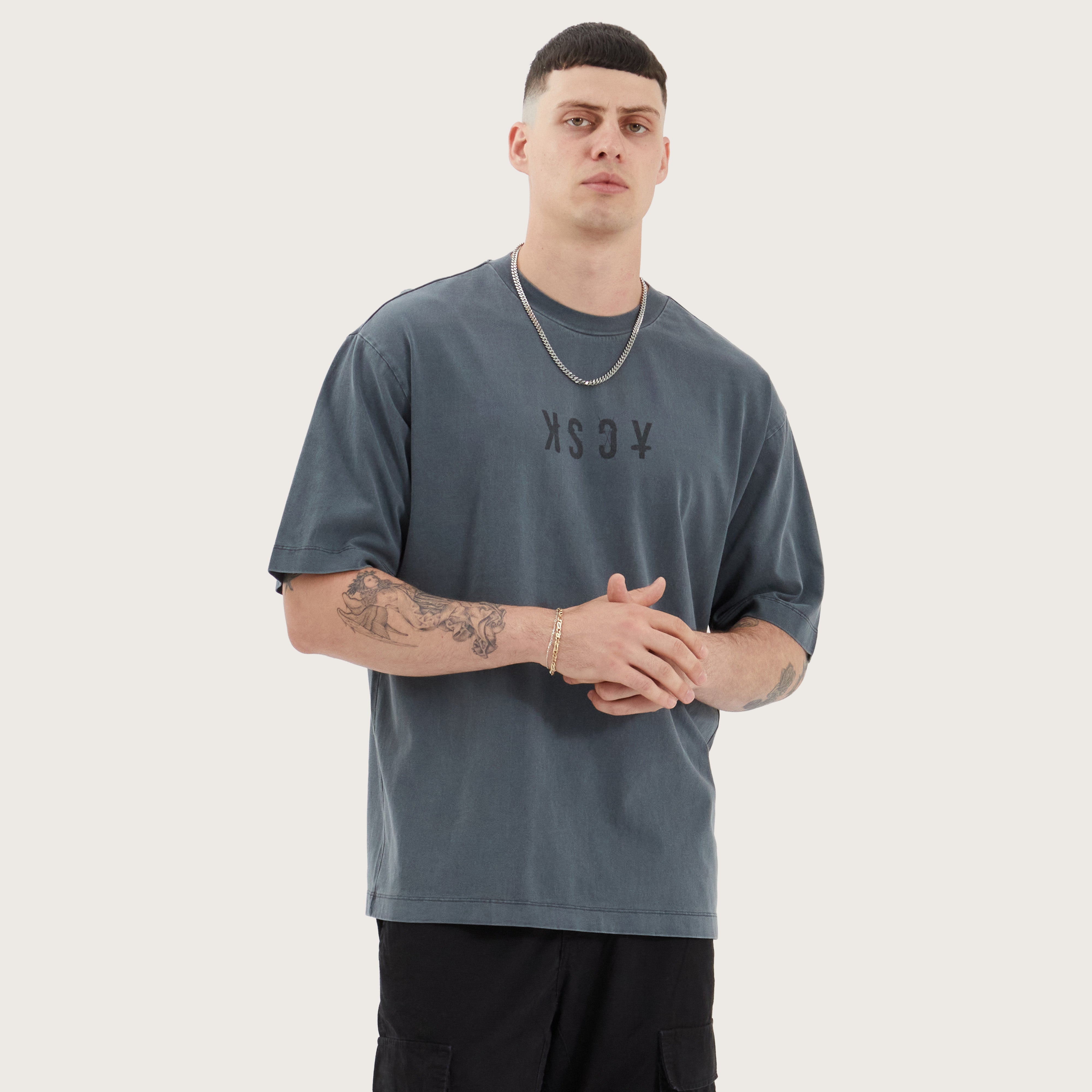 【SATIIIZ】Elon's Pigment Oversized T-shirt Oversized Calabasas Print T-shirt | boohoo DK