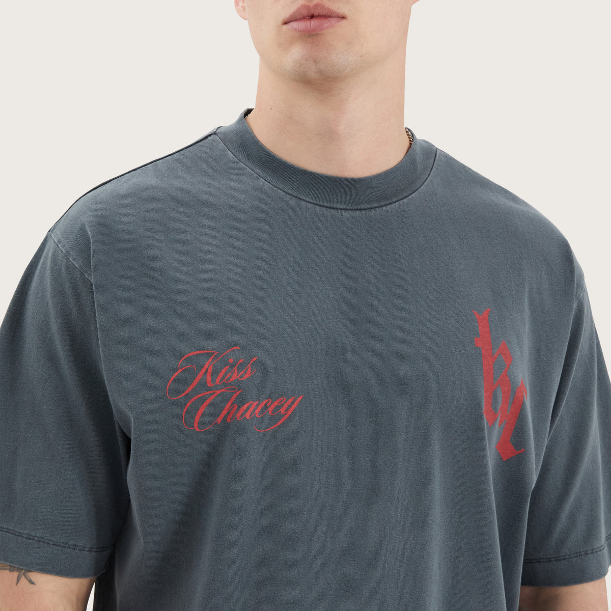 La Ronge Fox Store Ronge Heavyweight Street Tee in Pigment Grey | KSCY