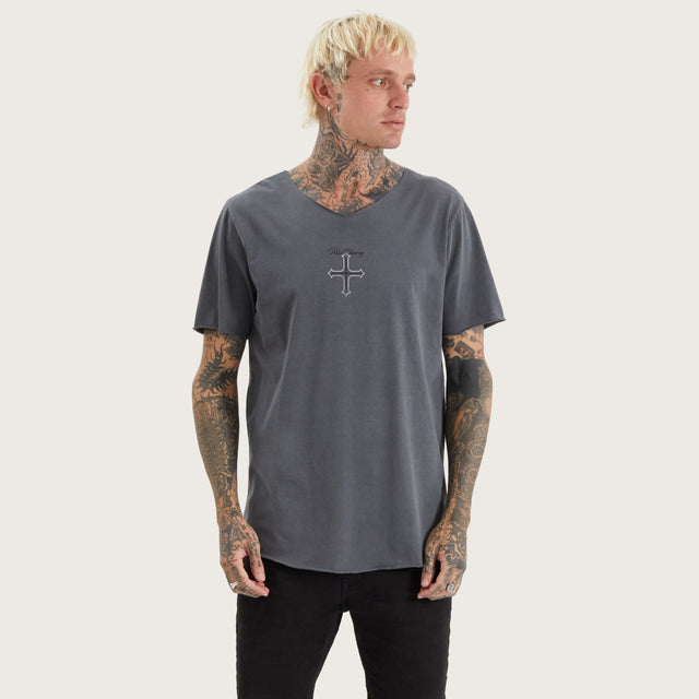 Chained Raw V-neck Tee Pigment Charcoal