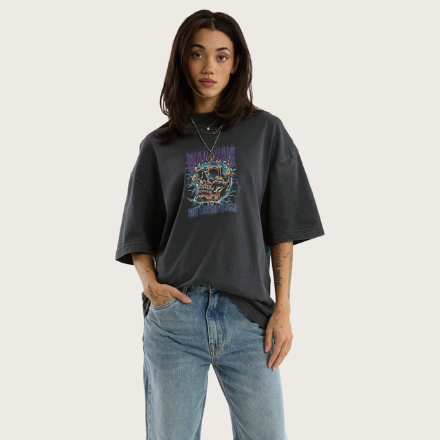 Model wears Healers Street Tee in Pigment Grey T-Shirts in Grey - Image 5