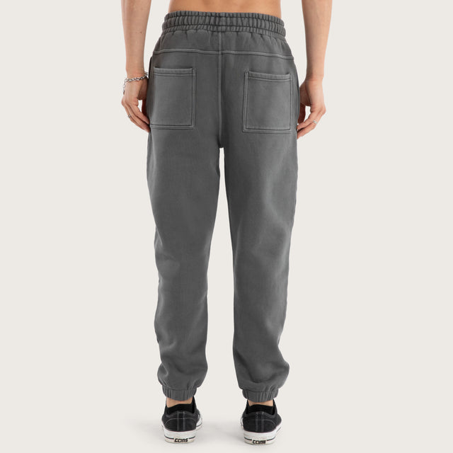 Genesis Trackpant Pigment Charcoal