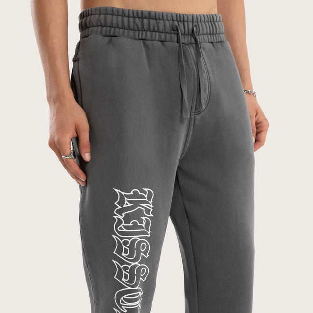 Genesis Trackpant Pigment Charcoal