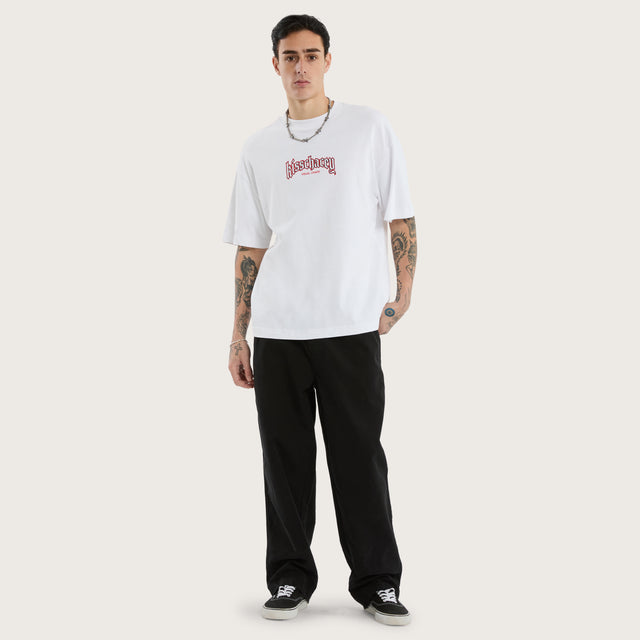 Model wears Archer Heavyweight Box Fit Tee Optical White T-Shirts in White - Image 2
