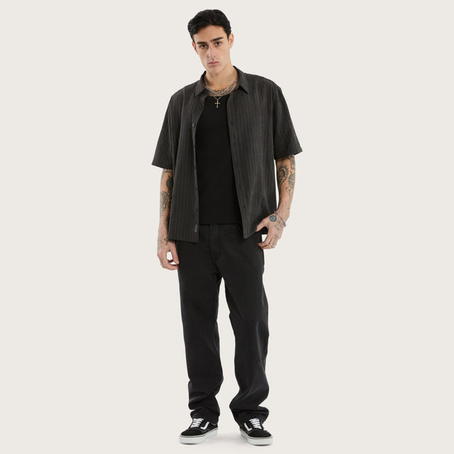Solemn Shortsleeve Shirt Jet Black