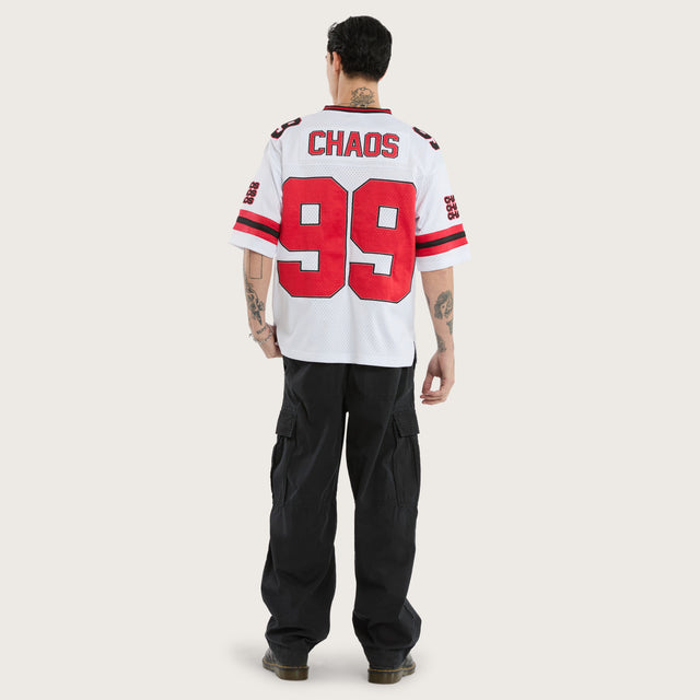 Model wears Sidestep Girdiron Jersey White Jerseys in White - Image 6