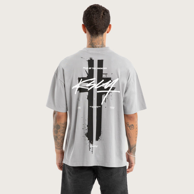 Model wears Grail Standard Tee Silvery Grey T-Shirts in Grey - Image 2