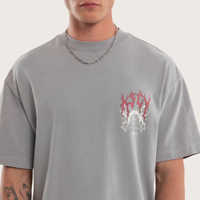 Model wears Endless Street Tee Pigment Silver Sconce T-Shirts Grey – image 3