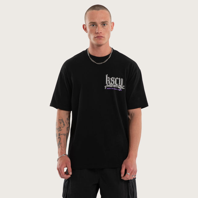 Model wears Absolute Box Fit Tee Jet Black T-Shirts Black – image 1
