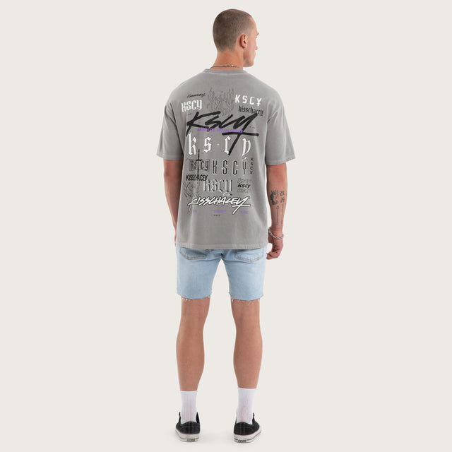 Model wears Absolute Box Fit Tee Pigment Alloy T-Shirts Grey – image 4