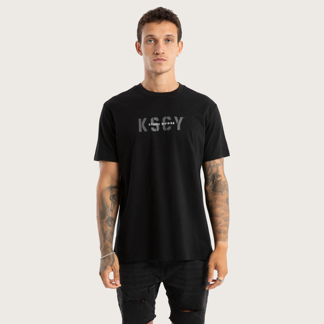 Model wears Utility Standard Tee Jet Black T-Shirts Black – image 1