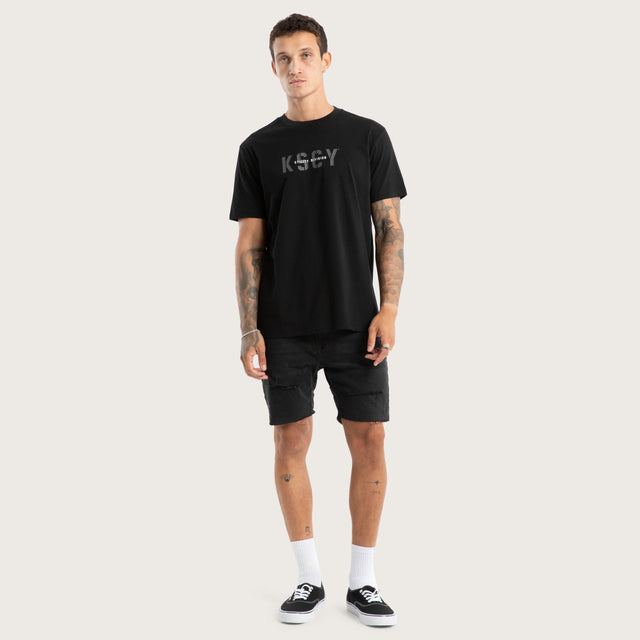 Model wears Utility Standard Tee Jet Black T-Shirts Black – image 4