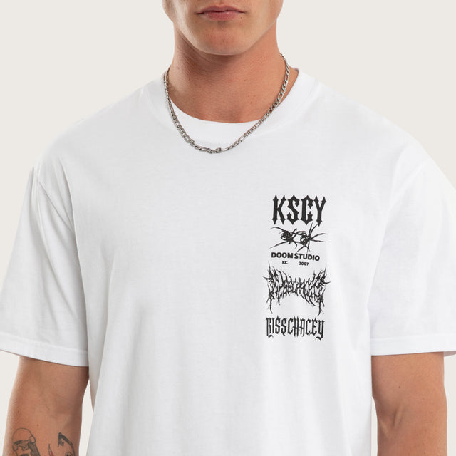 Model wears Frontier Relaxed Tee White T-Shirts White – image 2