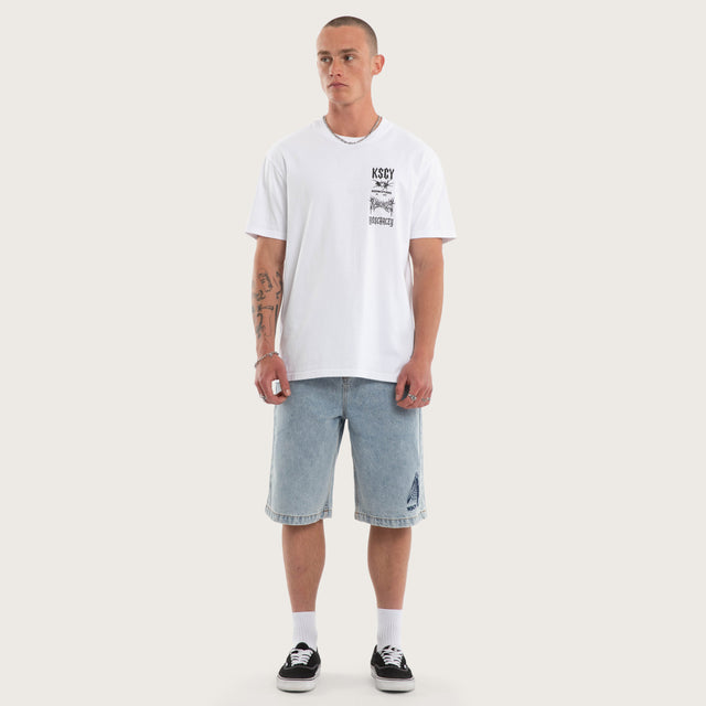 Model wears Frontier Relaxed Tee White T-Shirts White – image 5