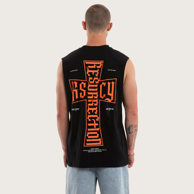 Model wears Plague Relaxed Muscle Jet Black Muscle Tees Black – image 2