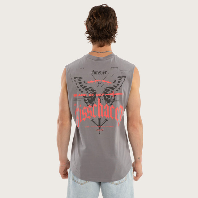 Model wears Tether Dual Curved Muscle Sky Rocket Muscle Tees Grey – image 1