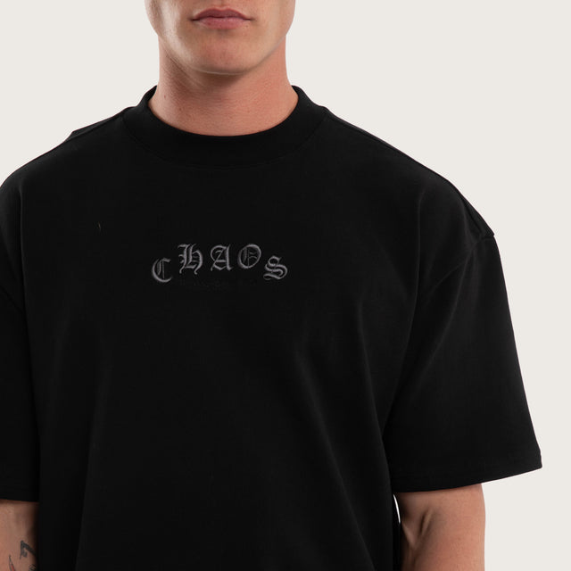 Model wears Crowned Loopback Street Tee Jet Black T-Shirts Black – image 3