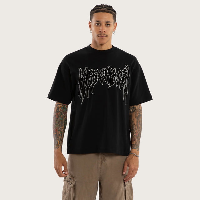Model wears Scyth Loopback Street Tee Jet Black T-Shirts Black – image 1