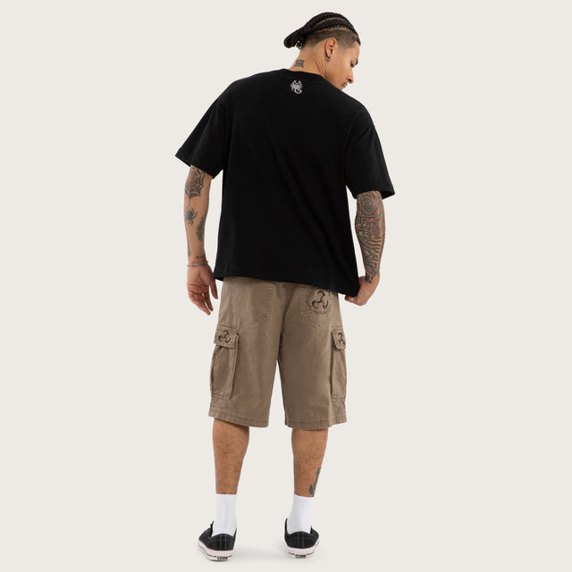 Model wears Scyth Loopback Street Tee Jet Black T-Shirts Black – image 4