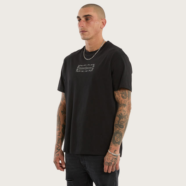 Model wears Saviour Relaxed Tee Jet Black T-Shirts Black – image 3