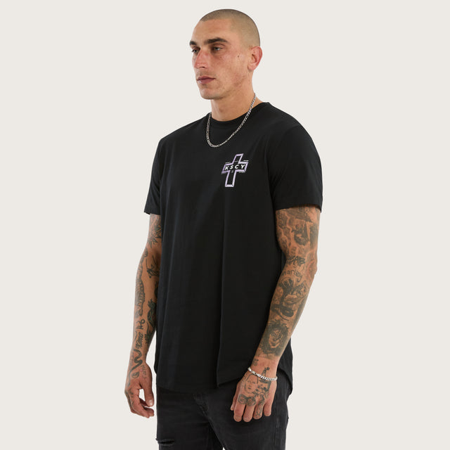 Model wears Dominus Dual Curved Tee Jet Black T-Shirts Black – image 3