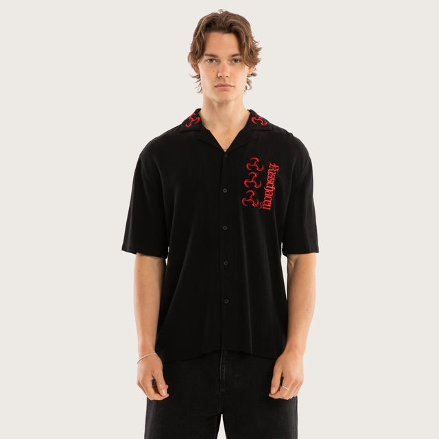 Model wears Shadowrun SS Button Up Shirt Jet Black Short Sleeve Shirts Black – image 1