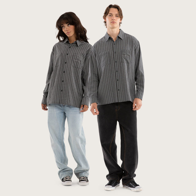 Model wears Devotion Casual Longsleeve Shirt Black Check Long Sleeve Shirts in Black - Image 5