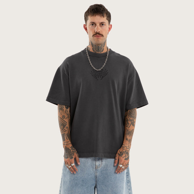 Model wears Crossfade Loopback Street Tee Pigment Grey T-Shirts in Grey - Image 3