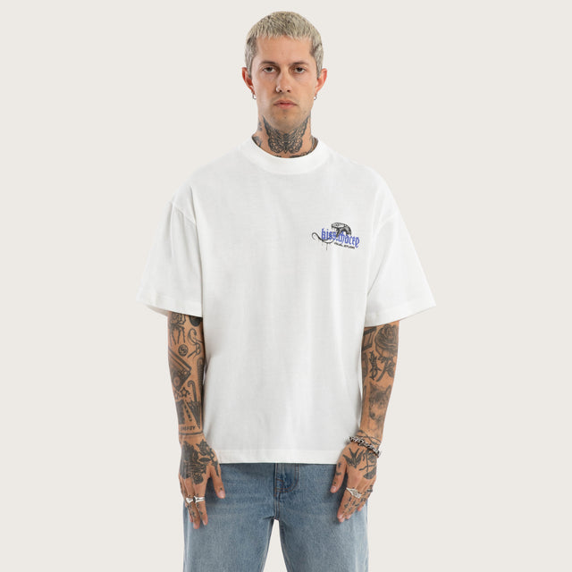 Model wears Cobra Street Tee Natural White T-Shirts White – image 3