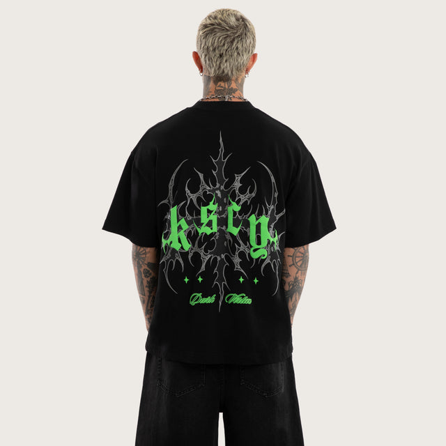 Model wears Sawtooth Street Tee Jet Black T-Shirts Black – image 1