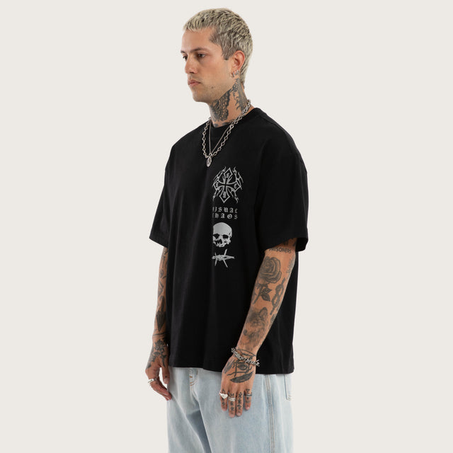 Model wears Barbed Street Tee Jet Black T-Shirts Black – image 4