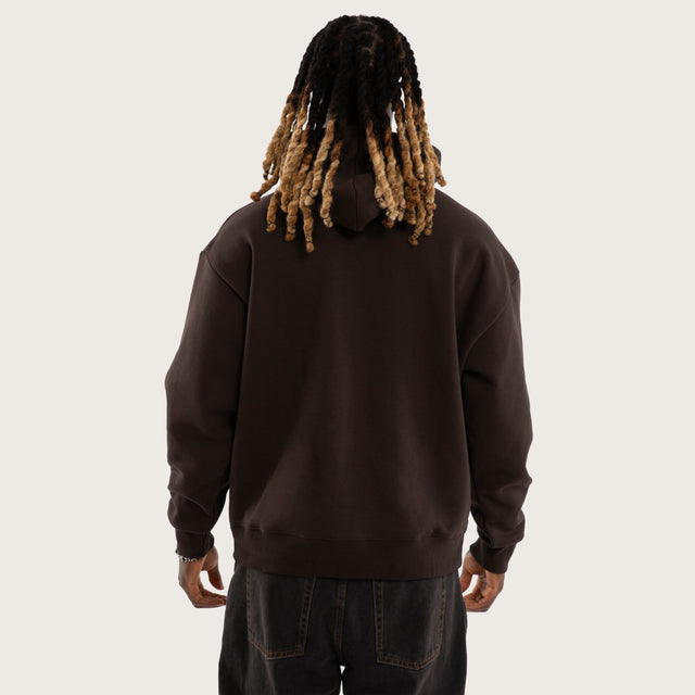 Model wears Gladius Oversized Hoodie After Dark Hoodies Brown – image 5