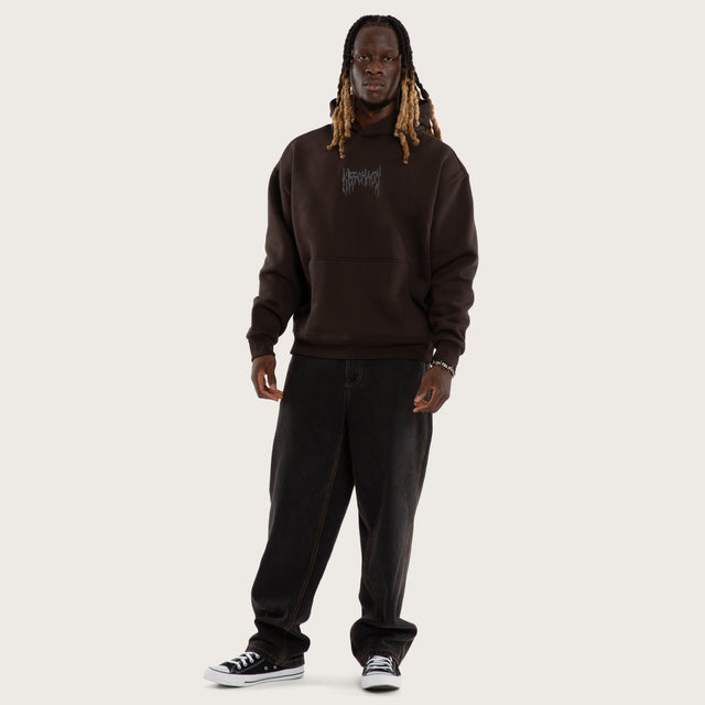 Model wears Gladius Oversized Hoodie After Dark Hoodies Brown – image 7
