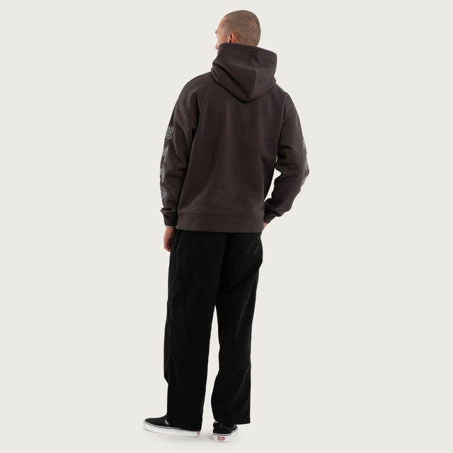 Model wears Blast Relaxed Hoodie After Dark Hoodies Black – image 4