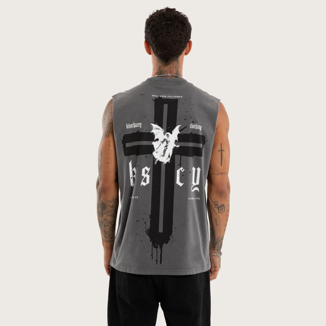 Model wears Infernal Relaxed Fit Muscle Pigment Charcoal Muscle Tees Grey – image 1