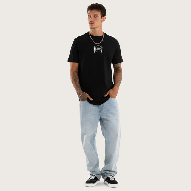 Model wears Sustain Dual Curved Tee Jet Black T-Shirts Black – image 5