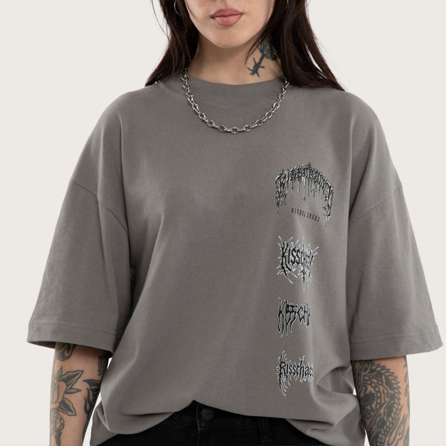 Model wears Forgiveness Street Tee Steel Grey T-Shirts Grey – image 4