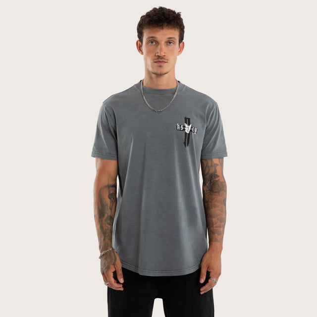 Model wears Ethereal Dual Curved Tee Pigment Dark Slate T-Shirts Grey – image 2