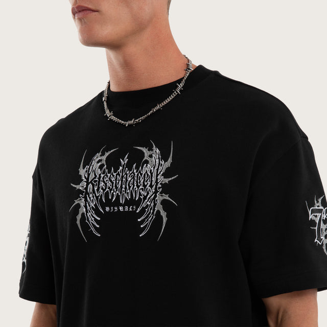 Model wears Threshold Loopback Street Tee Jet Black T-Shirts Black – image 3