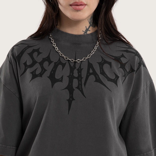 Model wears Saga Street Tee Pigment Asphalt T-Shirts Grey – image 5