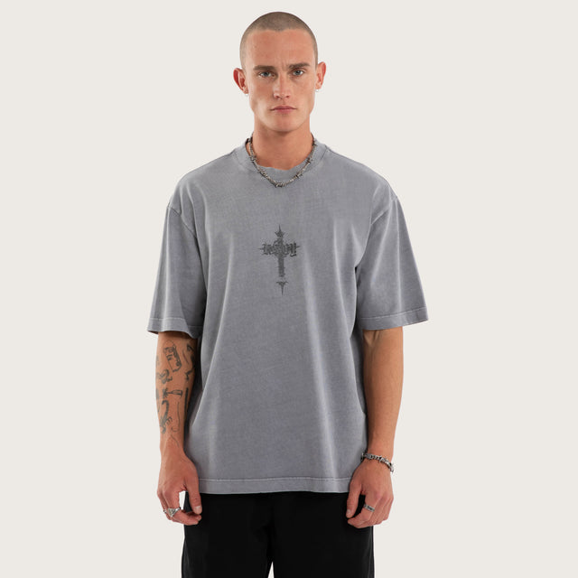 Model wears Forsaken Oversized Tee Grey T-Shirts in Grey - Image 2