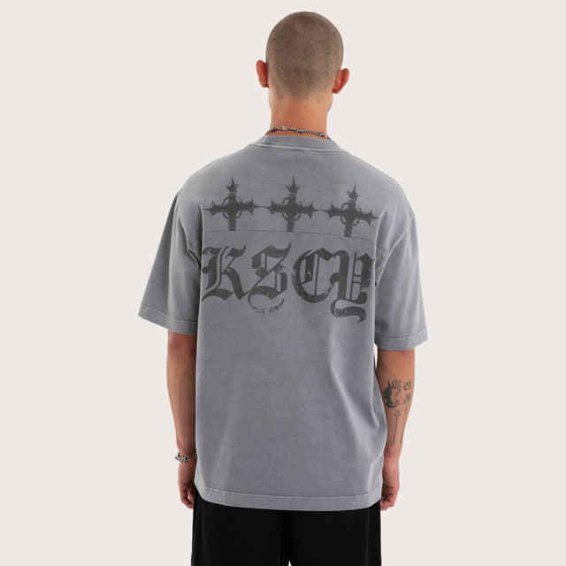 Model wears Forsaken Oversized Tee Grey T-Shirts in Grey - Image 1
