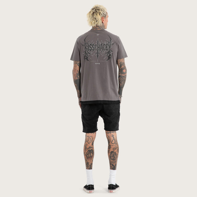 Model wears Ravaged Standard Tee Charcoal T-Shirts Grey – image 4