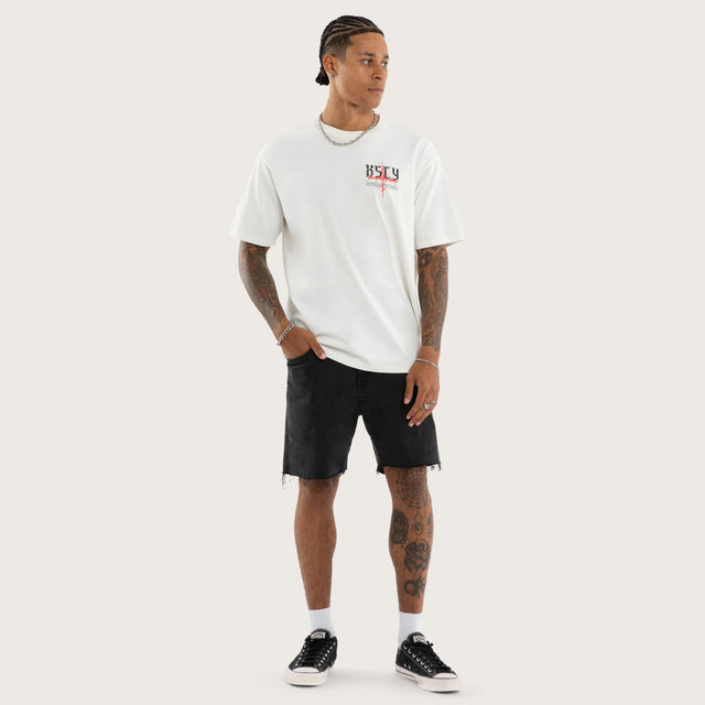 Model wears Burning Box Fit Tee Natural White T-Shirts in White - Image 5