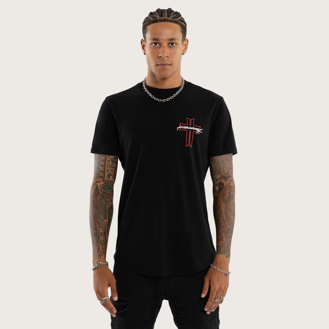 Model wears Jackson Curved Hem Tee Black T-Shirts in Black - Image 2